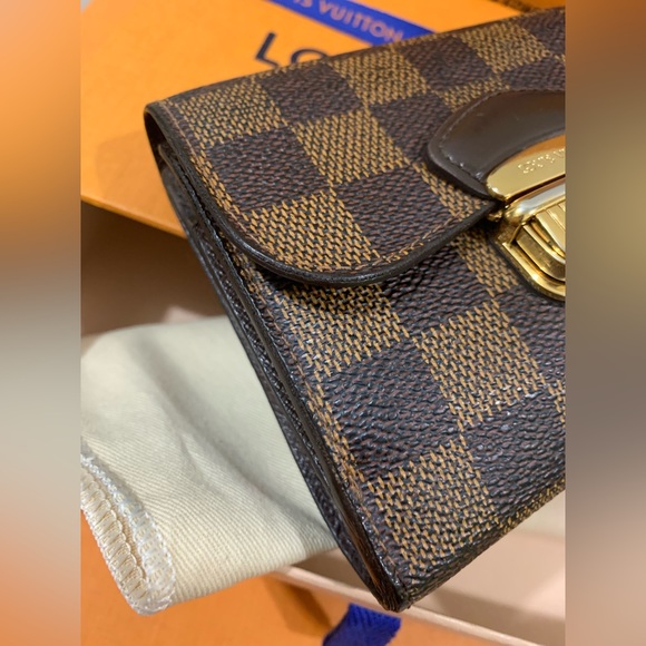 Sold🎉Louis Vuitton RARE Damier Ebene Koala Wallet🎉🎉 - Picture 9 of 16
